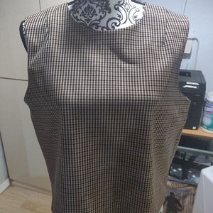 Theory Plaid Print Crew Neck Sleeveless Crop Top